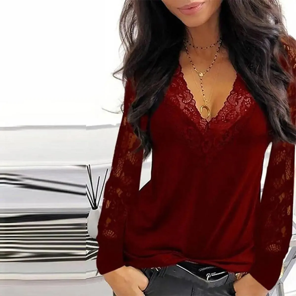 T-shirt in pizzo con scollo a V Top per abbigliamento donna 2023 Estate scava fuori camicia casual Tees  Crop vestiti solidi
